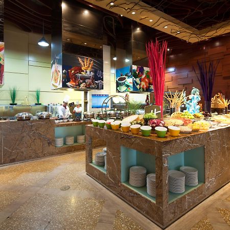 Holiday Inn Beijing Shijingshan Parkview, an IHG Hotel Buitenkant foto