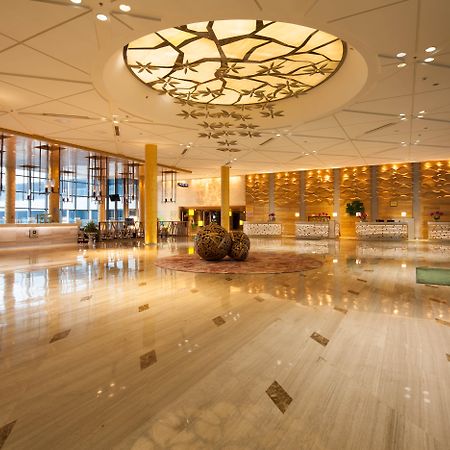 Holiday Inn Beijing Shijingshan Parkview, an IHG Hotel Buitenkant foto