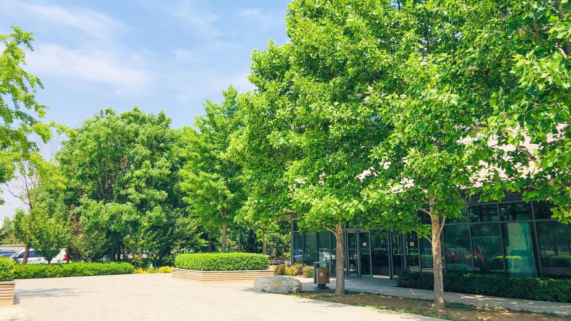 Holiday Inn Beijing Shijingshan Parkview, an IHG Hotel Buitenkant foto