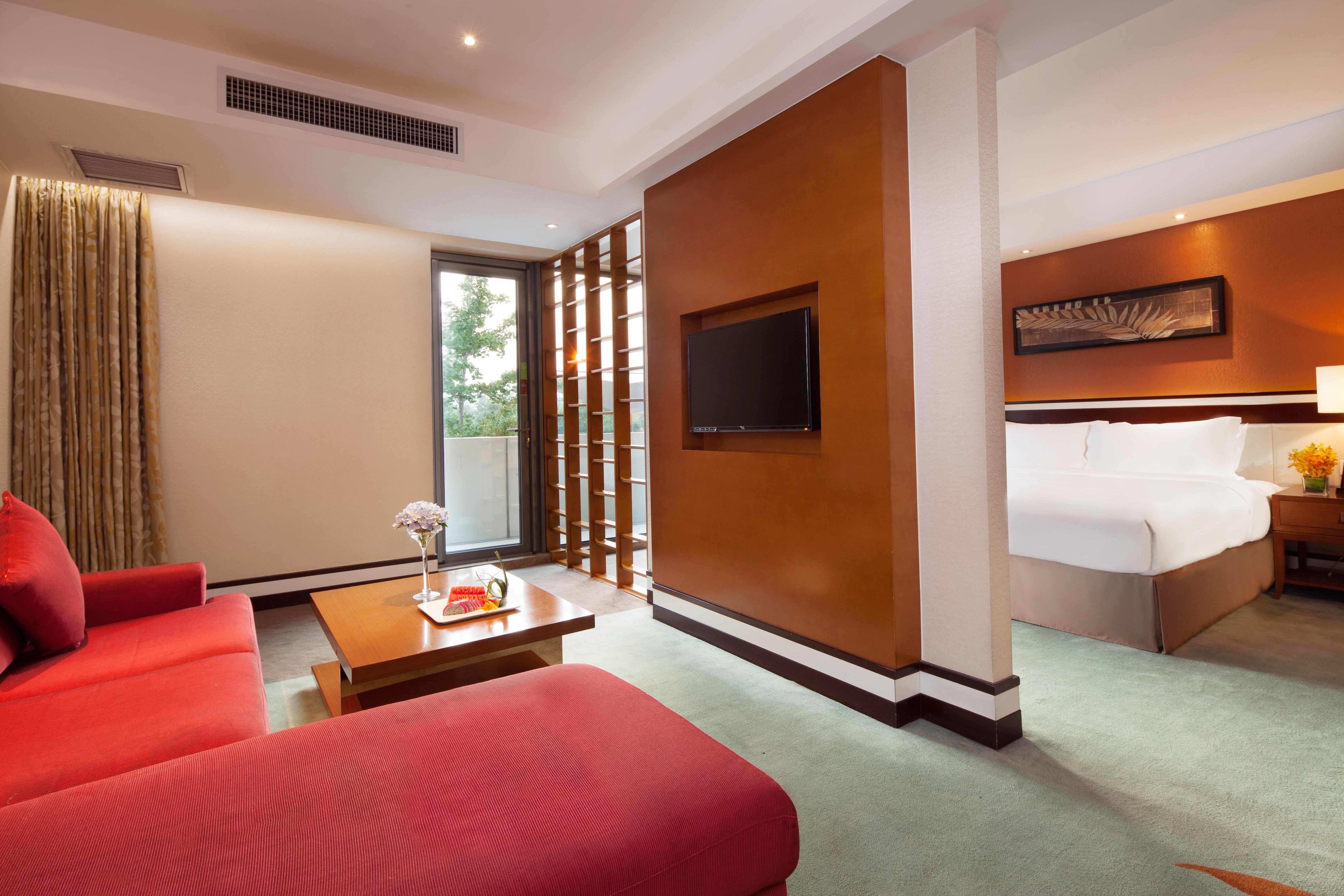 Holiday Inn Beijing Shijingshan Parkview, an IHG Hotel Buitenkant foto